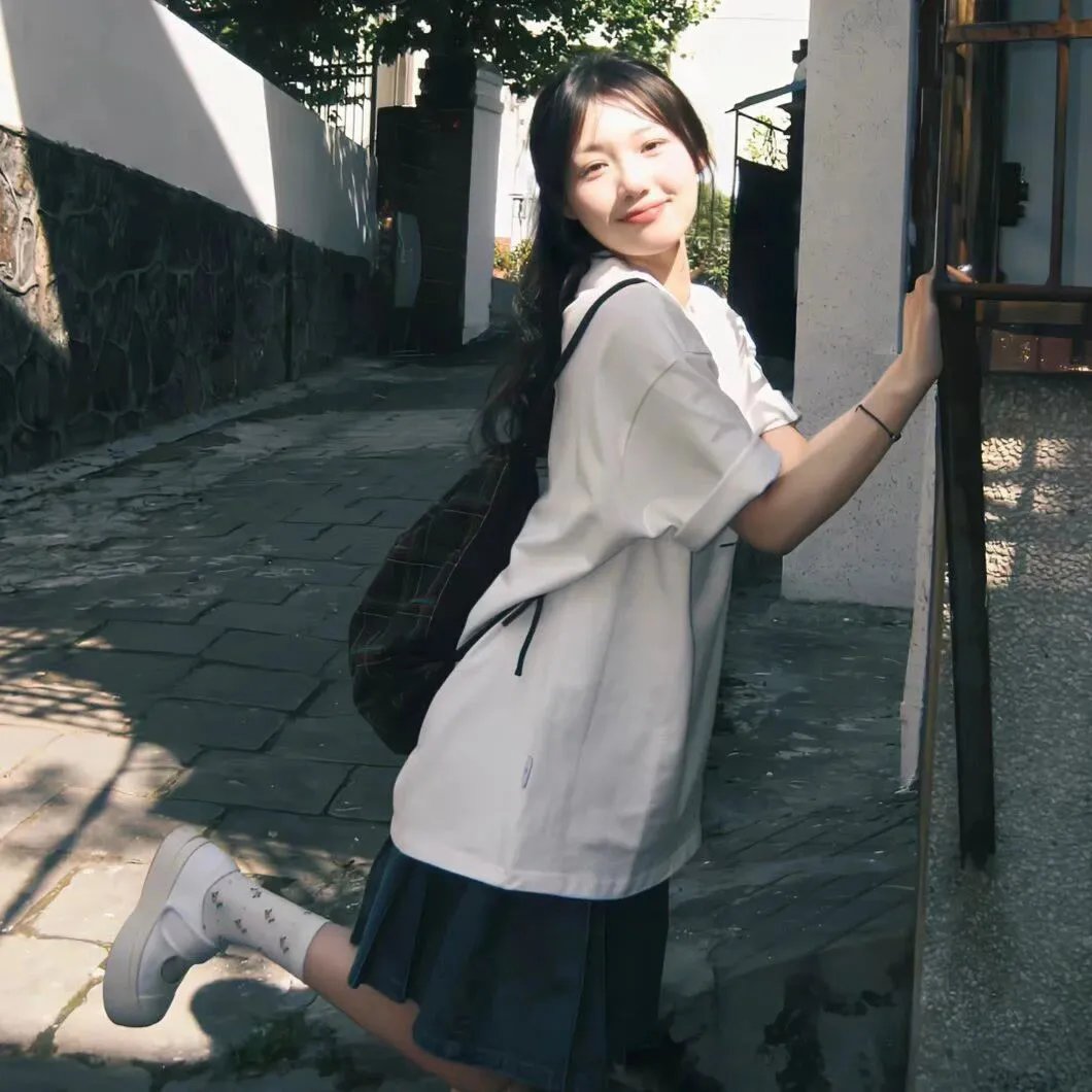 飞女黛丝